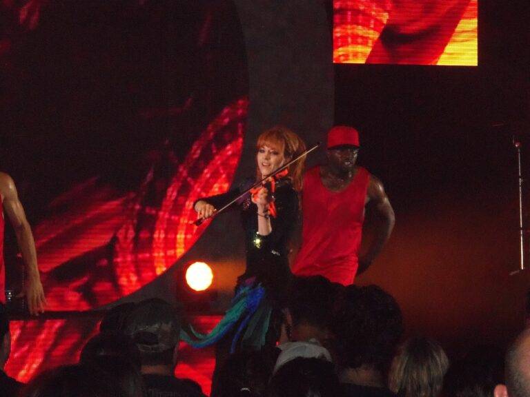 Gaming and Social Skills Development: The Benefits of Online Multiplayer Games